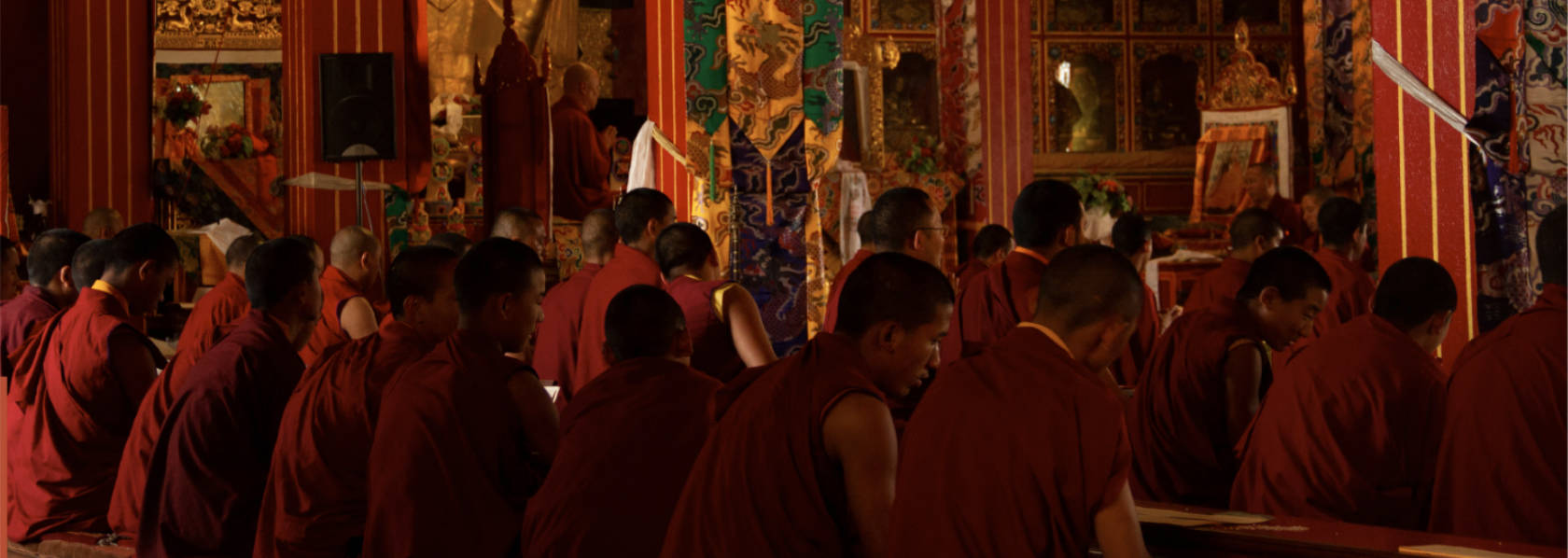 TUKDAM BETWEEN WORLDS - Tibetan monks gathered in colourful monastery - THIS Buddhist Film Festival